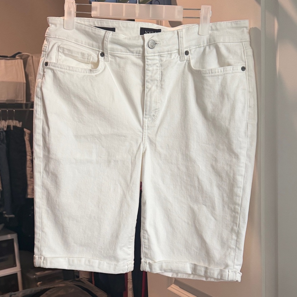 NYDJ Women's White Bermuda Shorts